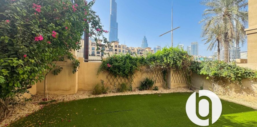 Apartamento en Old Town, Dubai, 1 dormitorio, 242 m², № 104637