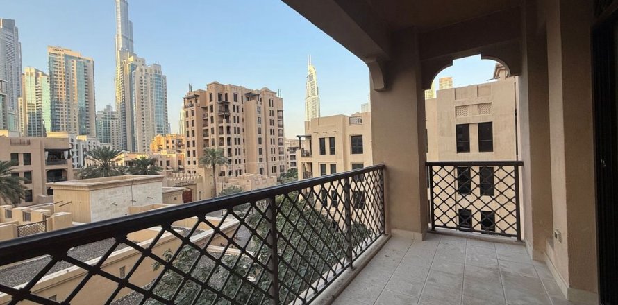 Appartement à Old Town, Dubai, 2 chambres, 128.9 m², № 89552