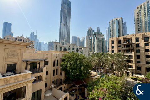 Apartamento en Kamoon, Old Town, Dubai, 2 dormitorios, 131 m², № 74594 - foto 16
