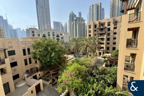 Apartamento en Kamoon, Old Town, Dubai, 2 dormitorios, 131 m², № 74594 - foto 3