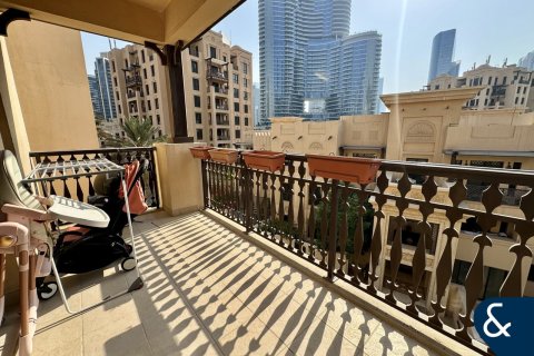 Apartamento en Kamoon, Old Town, Dubai, 2 dormitorios, 131 m², № 74594 - foto 17