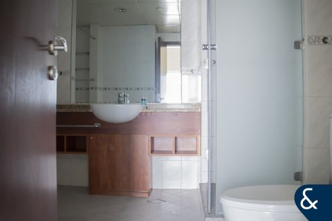 Apartment in Jumeirah Lake Towers, Dubai 1 bedroom, 79 sq.m. № 74592 - photo 16