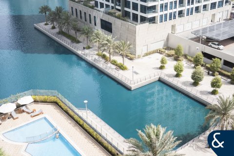 Apartment in Jumeirah Lake Towers, Dubai 1 bedroom, 79 sq.m. № 74592 - photo 1