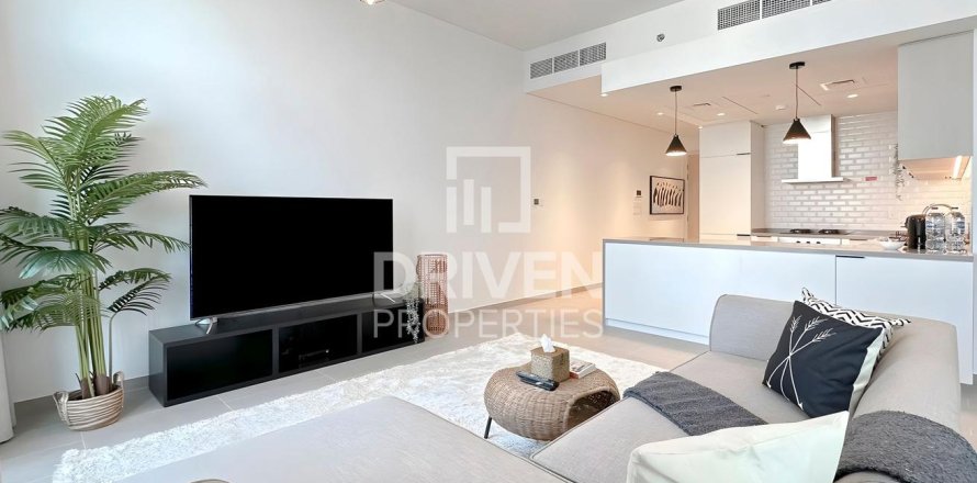 Apartment in Jumeirah Village Circle, Dubai 2 bedrooms, 96 sq.m. № 20767