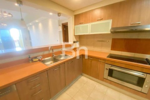 Снять в аренду квартиру в Пальме Джумейре, Дубай: 3 спальни, 226м², № 22896 - фото 11
