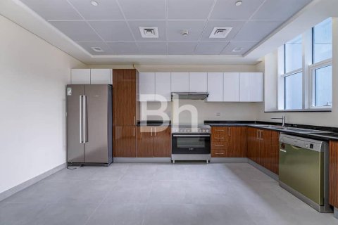 Снять в аренду квартиру в Дубай Марине, Дубай: 3 спальни, 221м², № 22895 - фото 4