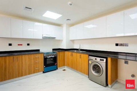 Купить таунхаус в Дубае: 3 спальни, 142.1м², № 92100 - фото 12