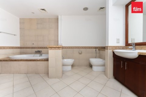 Apartment in Palm Jumeirah, Dubai 1 bedroom, 119.7 sq.m. № 141612 - photo 7