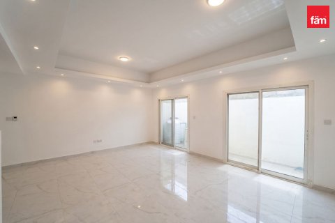 Villa en Deira, Dubai, 4 dormitorios, 187.3 m², № 141614 - foto 2