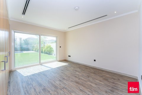 Villa en Dubai, 4 dormitorios, 709.5 m², № 97627 - foto 12