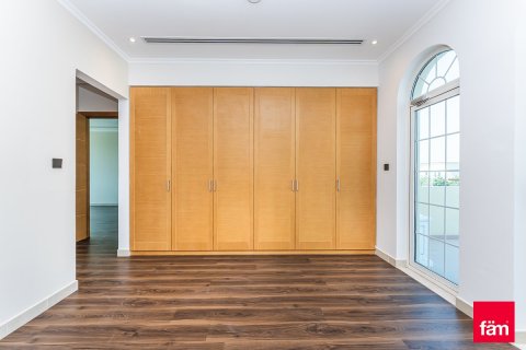 Villa en Dubai, 4 dormitorios, 709.5 m², № 97627 - foto 21