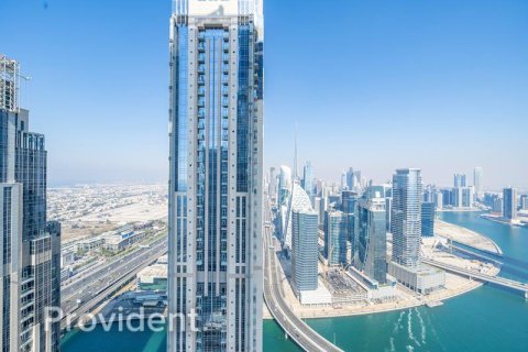 Appartement à AL HABTOOR CITY à Business Bay, Dubai, 3 chambres, 7.9 m², № 30791 - photo 2