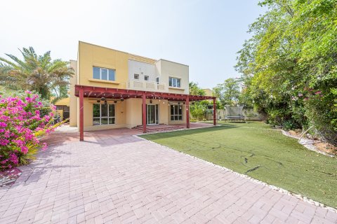 Вилла в Meadows, Дубай, 5 спален, 788.94м², № 138917