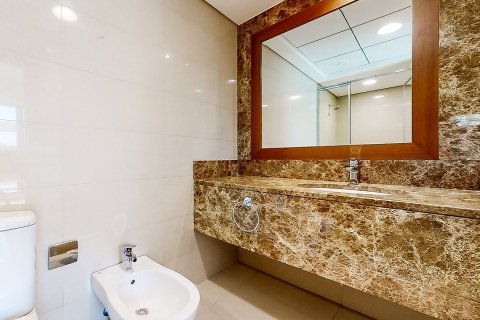 Villa in Jumeirah Village Circle, Dubai 3 bedrooms, 277.41 sq.m. № 138915 - photo 6