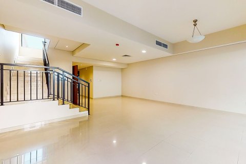 Villa in Jumeirah Village Circle, Dubai 3 bedrooms, 277.41 sq.m. № 138915 - photo 2
