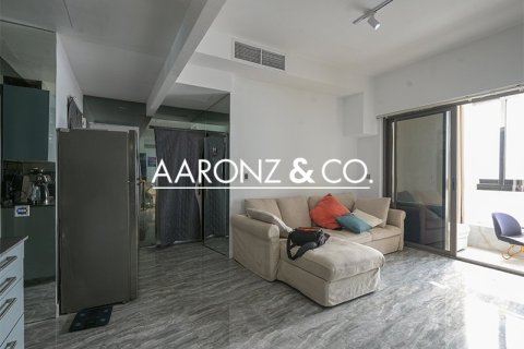 Снять в аренду квартиру в Джумейра Бич Резиденс, Дубай: 1 спальня, 172м², № 78308 - фото 8