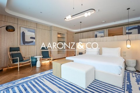 Penthouse in Dubai Marina, Dubai 5 bedrooms, 812.9 sq.m. № 78300 - photo 13