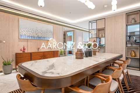 Penthouse in Dubai Marina, Dubai 5 bedrooms, 812.9 sq.m. № 78300 - photo 10