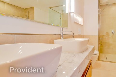 Снять в аренду квартиру в Умм-Сукейме, Дубай: 4 спальни, 261.6м², № 1853 - фото 16