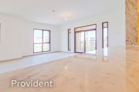 Снять в аренду квартиру в Умм-Сукейме, Дубай: 4 спальни, 261.6м², № 1853 - фото 8