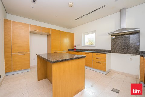 Townhouse in Al Furjan, Dubai 3 bedrooms, 229.6 sq.m. № 10335 - photo 10