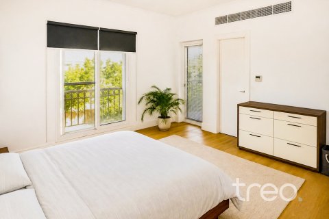 Villa en The Springs, Dubai, 3 dormitorios, 219.25 m², № 138099 - foto 7