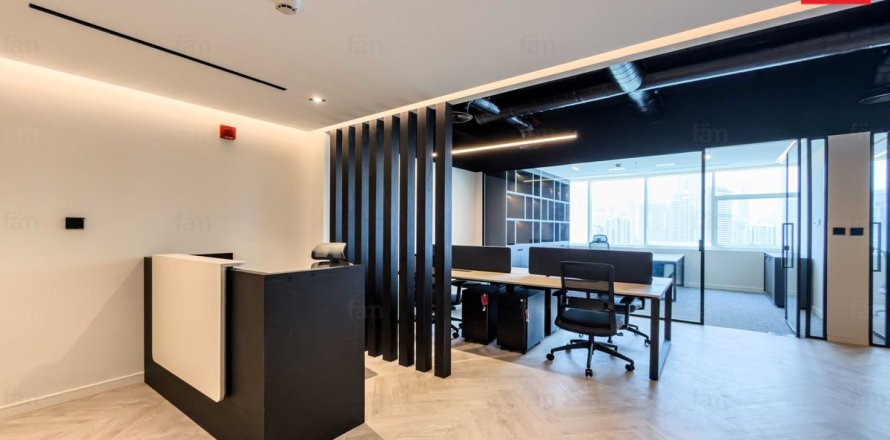 Office in Dubai 101.2 sq.m. № 119084