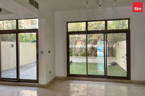 Townhouse in Meydan, Dubai 3 bedrooms, 235.2 sq.m. № 64635 - photo 1