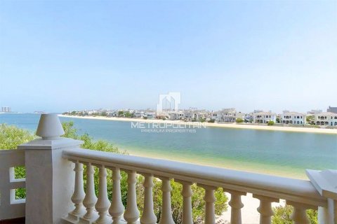 Villa en Garden Homes, Palm Jumeirah, Dubai, 4 dormitorios, 465 m², № 14825 - foto 15