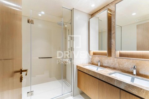 Apartment in EMAAR Beachfront, Dubai Harbour, Dubai 2 bedrooms, 123.28 sq.m. № 135413 - photo 5