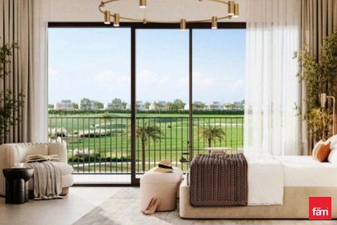 Villa en Dubai, 5 dormitorios, 696.1 m², № 97770 - foto 5