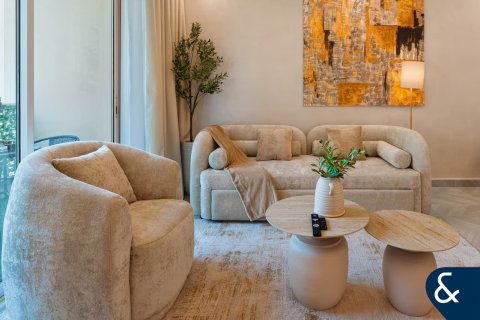 Apartment in Greens, Dubai 1 bedroom, 72 sq.m. № 98849 - photo 2