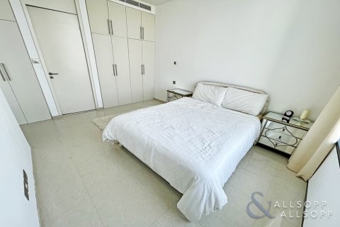 Apartment in DIFC, Dubai 1 bedroom, 83 sq.m. № 98839 - photo 7
