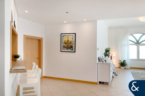 Apartment in Shoreline Apartments, Palm Jumeirah, Dubai 3 bedrooms, 199 sq.m. № 98848 - photo 11