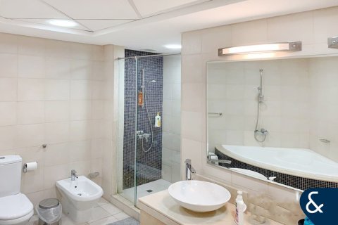 Apartment in Shoreline Apartments, Palm Jumeirah, Dubai 3 bedrooms, 199 sq.m. № 98848 - photo 6