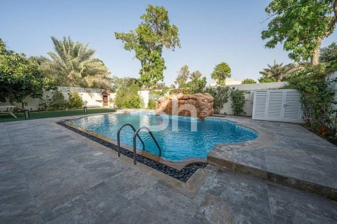 فيلا في دبي 5 غرف نوم , 558 م² رقم 58039 - صورة 14