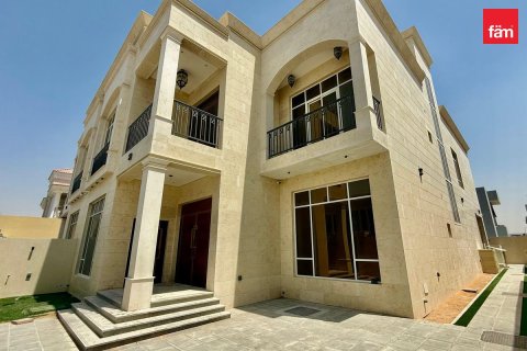 فيلا في دبي 6 غرف نوم , 930.2 م² رقم 22396 - صورة 1