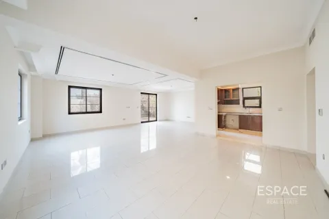 Купить виллу в Casa, Arabian Ranches 2, Дубай: 3 спальни, 292м², № 61484 - фото 9