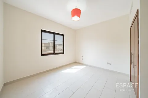 Купить виллу в Casa, Arabian Ranches 2, Дубай: 3 спальни, 292м², № 61484 - фото 11