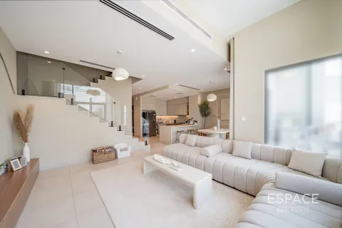 Adosado en Al Furjan, Dubai, 3 dormitorios, 244 m², № 61479 - foto 5