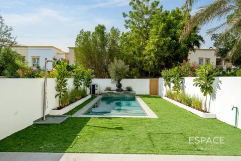 Villa in Springs 14, The Springs, Dubai 3 bedrooms, 153 sq.m. № 61483 - photo 16