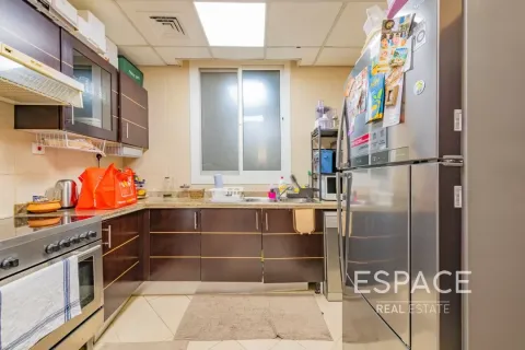 Apartment in Dubai Marina, Dubai 2 bedrooms, 165 sq.m. № 61480 - photo 15