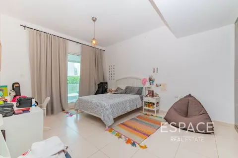 Apartment in Dubai Marina, Dubai 2 bedrooms, 165 sq.m. № 61480 - photo 11