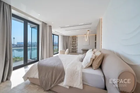 Villa en Palm Jumeirah, Dubai, 4 dormitorios, 550 m², № 61492 - foto 5