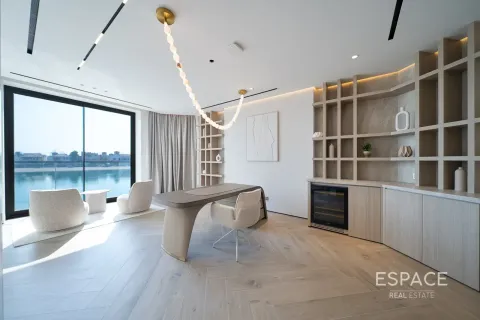 Villa en Palm Jumeirah, Dubai, 4 dormitorios, 550 m², № 61492 - foto 2