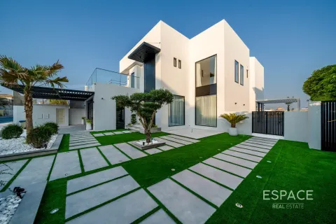 Villa in Palm Jumeirah, Dubai 4 bedrooms, 550 sq.m. № 61492 - photo 17