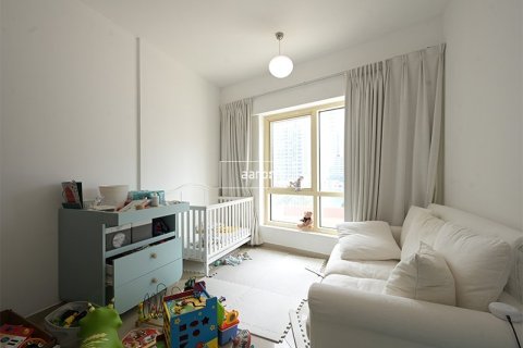 Apartment in Jumeirah Lake Towers, Dubai 2 bedrooms, 121.3 sq.m. № 11137 - photo 3