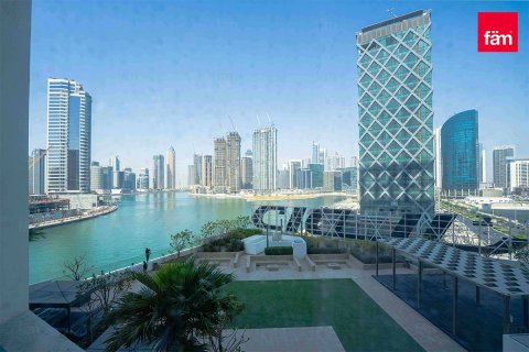 Apartment in Business Bay, Dubai 34.6 sq.m. № 10236 - photo 1