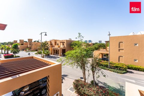 Villa en Al Furjan, Dubai, 3 dormitorios, 224 m², № 10248 - foto 1