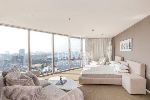 Appartement à D1 Tower, Culture Village, Dubai, 3 chambres, 176.14 m², № 135424